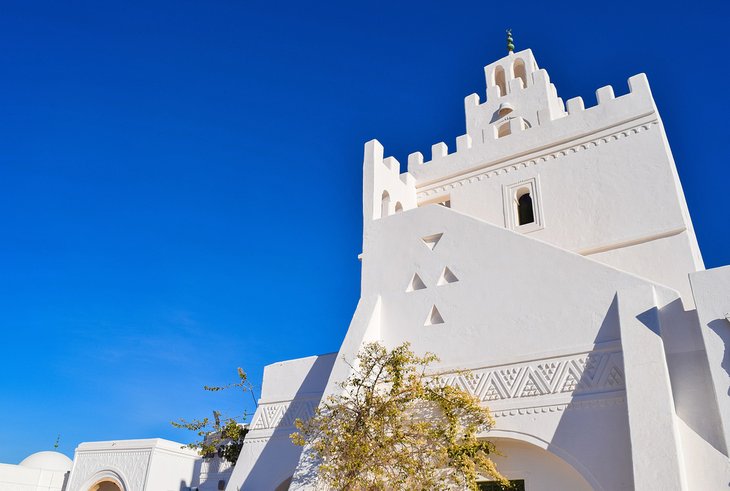 VISIT DJERBA